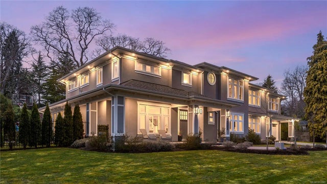 4 of 70 - 3350 Weald Rd, Oak Bay, BC