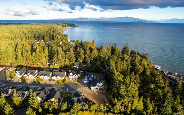 3 of 5 - 1362 Parkhurst Pl, Parksville, BC