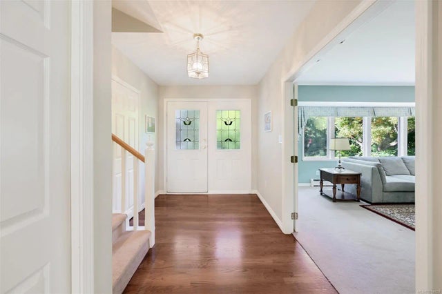 5 of 56 - 2886 Tudor Ave, Saanich, BC