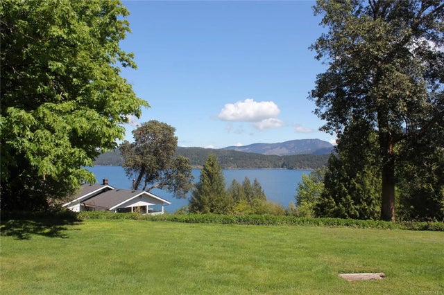 3 of 6 - 4544 Lanes Rd, Cowichan Bay, BC
