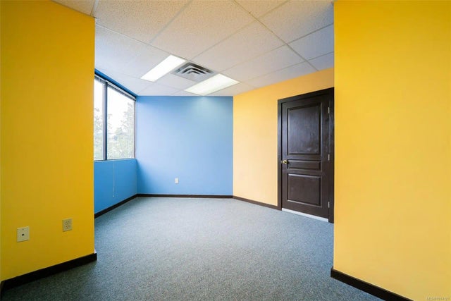 3 of 9 - 154 Memorial Dr 203, Parksville, BC