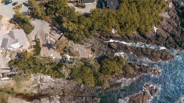 4 of 19 - 858 Barclay Pl, Ucluelet, BC