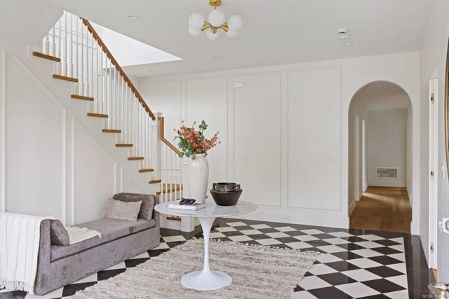 3 of 45 - 135 Passmore St, Victoria, BC