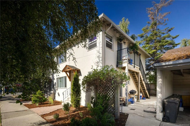 5 of 30 - 1502-1508 Davie St, Victoria, BC