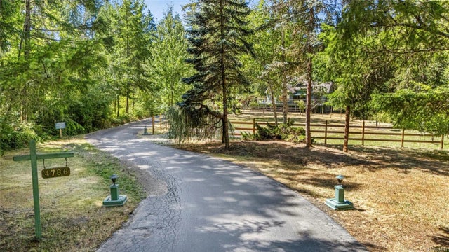 2 of 61 - 4786 Hillbank Rd, Cowichan Bay, BC