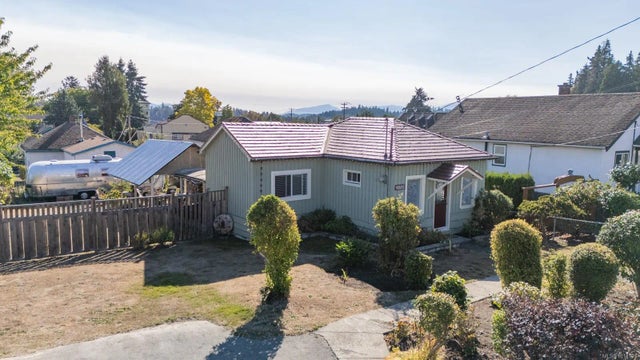 2 of 32 - 9885 Willow St, Chemainus, BC