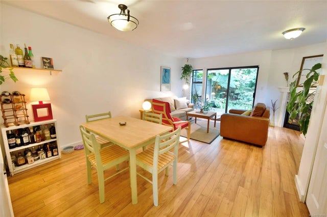 2 of 16 - 595 Gibson St 10, Tofino, BC