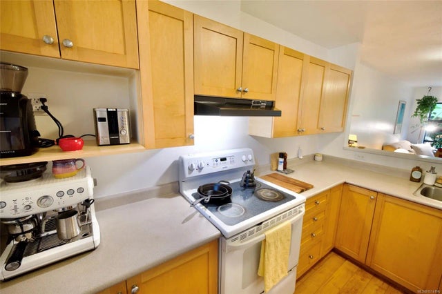 4 of 16 - 595 Gibson St 10, Tofino, BC