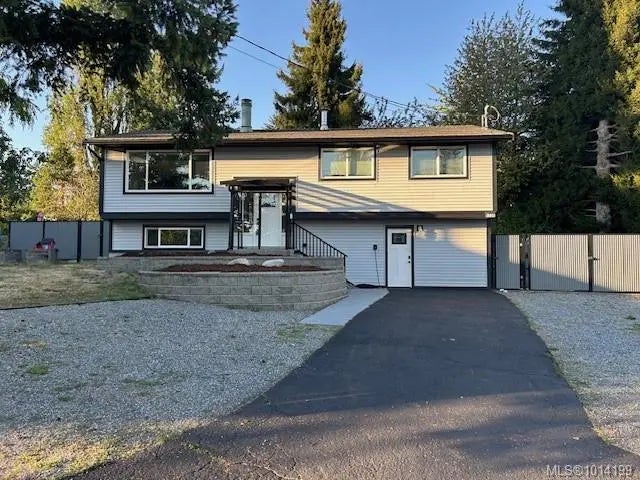 1 of 40 - 1732 James Way, Nanaimo, BC