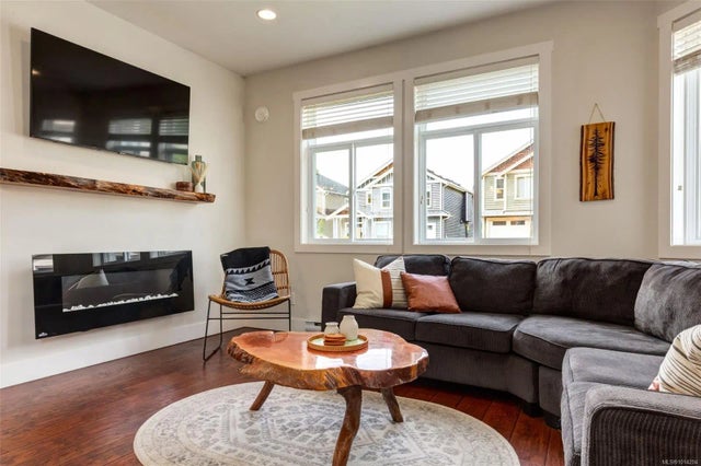 3 of 38 - 987 Buffer Rd, Nanaimo, BC