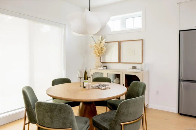 5 of 19 - 3450 Whittier Ave Th8, Saanich, BC