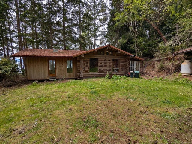 4 of 32 - 3 Grant Rd, Lasqueti Island, BC