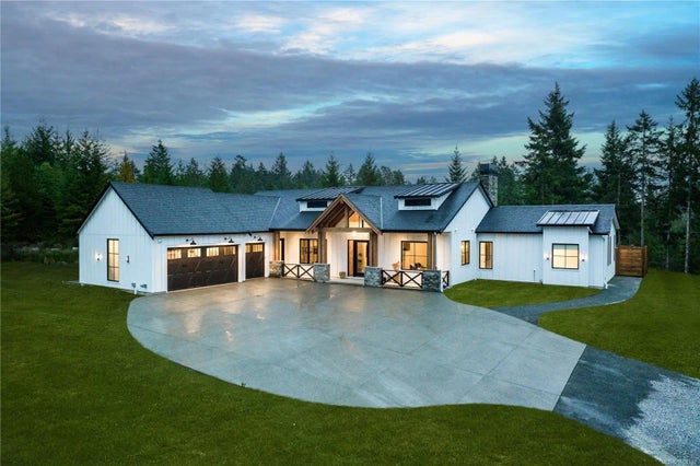 1 of 42 - 4572 Beckingham Rd, Metchosin, BC