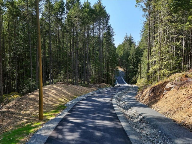 1 of 5 - 4564 Beckingham Rd, Metchosin, BC