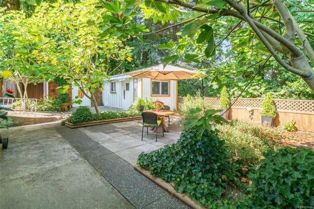 2 of 44 - 971 Douglas Ave 76, Nanaimo, BC
