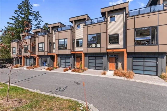 2 of 59 - 5711 Vanderneuk Rd 102, Nanaimo, BC