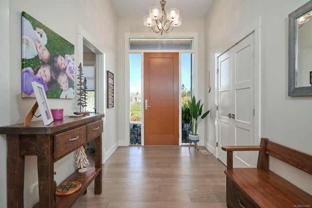 4 of 63 - 1085 Alpine View Pl, Whiskey Creek, BC