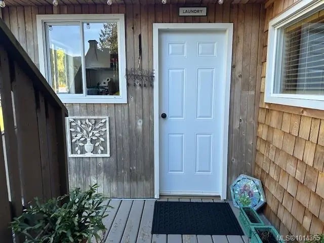 3 of 23 - 8290 Sa-seen-os Rd 3, Youbou, BC