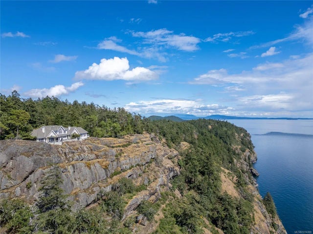 4 of 64 - 5919 Pirates Rd, Pender Island, BC