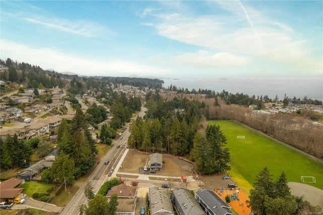 5 of 7 - 5049 Renee Pl, Nanaimo, BC