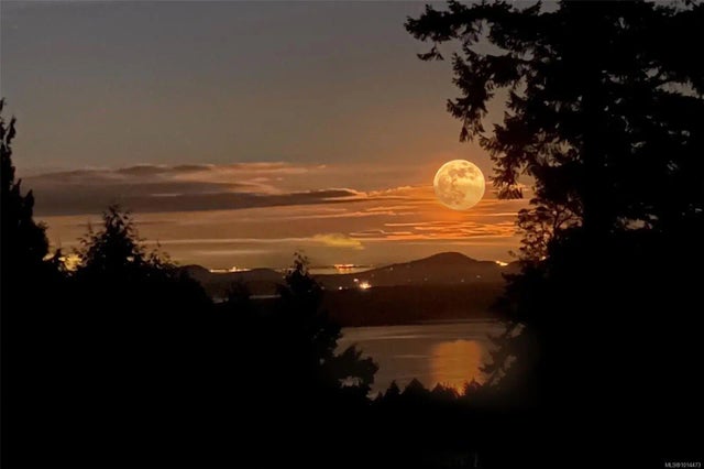 1 of 38 - 155 Liberty Hall Lane, Salt Spring, BC
