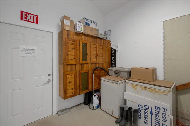 2 of 33 - 657 Industrial Way C, Quadra Island, BC