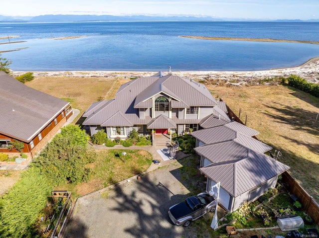 2 of 98 - 9060 Clarkson Ave, Black Creek, BC