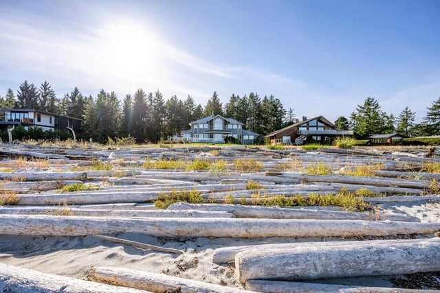 4 of 98 - 9060 Clarkson Ave, Black Creek, BC