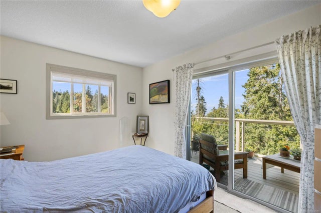 4 of 41 - 3122 Dolphin Dr, Nanoose Bay, BC