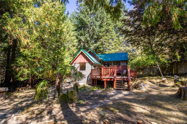 2 of 53 - 3830 Cutlass Crt, Pender Island, BC