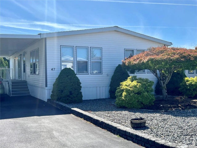 1 of 16 - 6325 Metral Dr 47, Nanaimo, BC