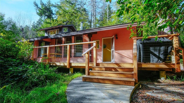 2 of 30 - 5065 Sandpiper Rd, Hornby Island, BC