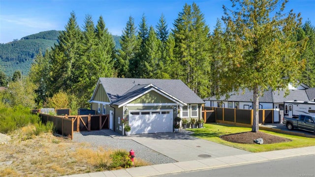 1 of 44 - 129 Edgewood Dr, Lake Cowichan, BC