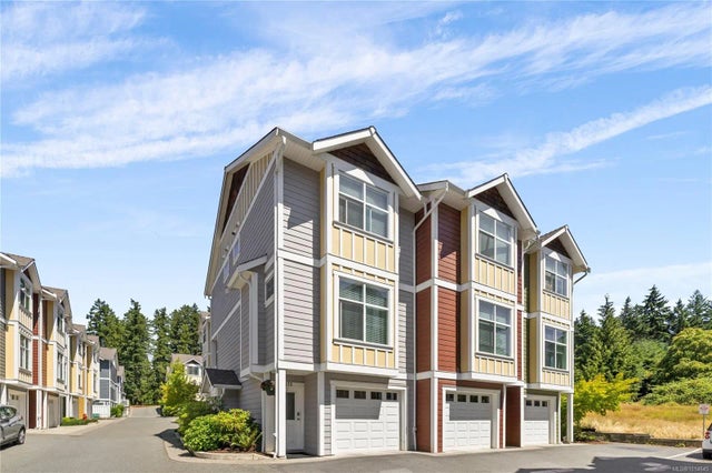 1 of 39 - 6057 Doumont Rd 132, Nanaimo, BC