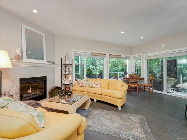 2 of 25 - 1838 Cowichan Bay Rd 208, Cowichan Bay, BC