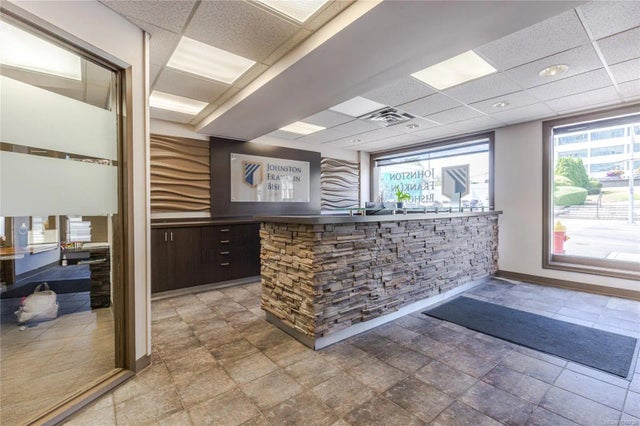 3 of 13 - 30 Front St, Nanaimo, BC