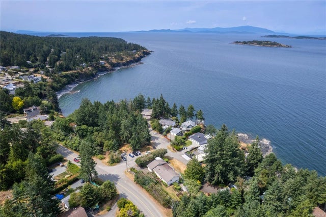 4 of 63 - 3022 Park Pl, Nanoose Bay, BC