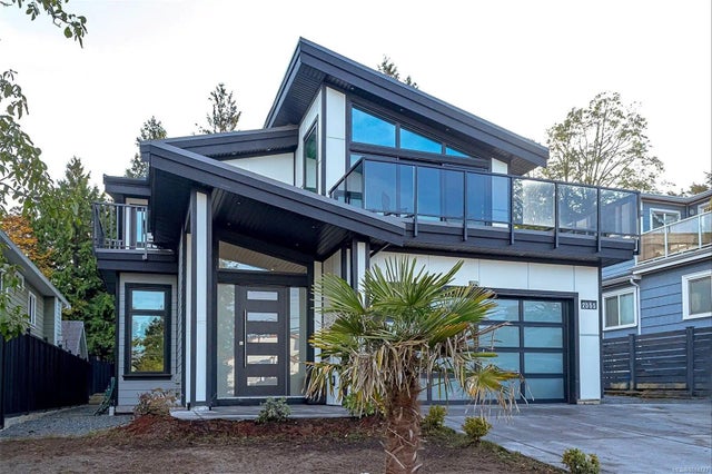 1 of 52 - 2555 Sinclair Rd, Saanich, BC