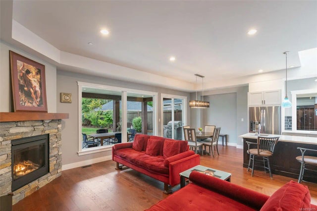 2 of 30 - 166 Skylark Ave, Parksville, BC