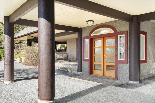 4 of 60 - 8242 Thomson Pl, Central Saanich, BC