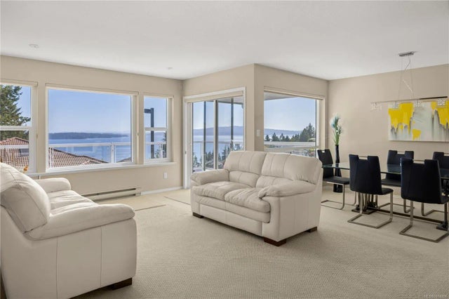 1 of 62 - 3635 Arbutus Dr N, Cobble Hill, BC