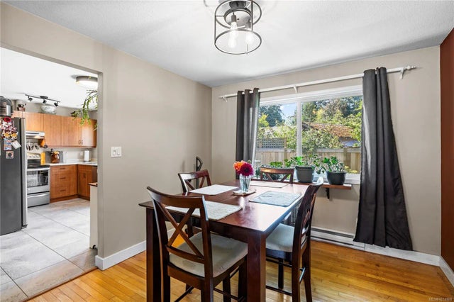 4 of 51 - 626 Tyee Cres, Qualicum Beach, BC