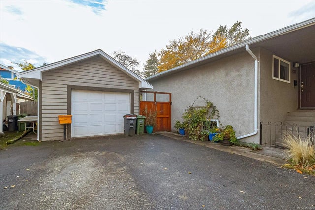 3 of 39 - 1207 Walnut St, Victoria, BC