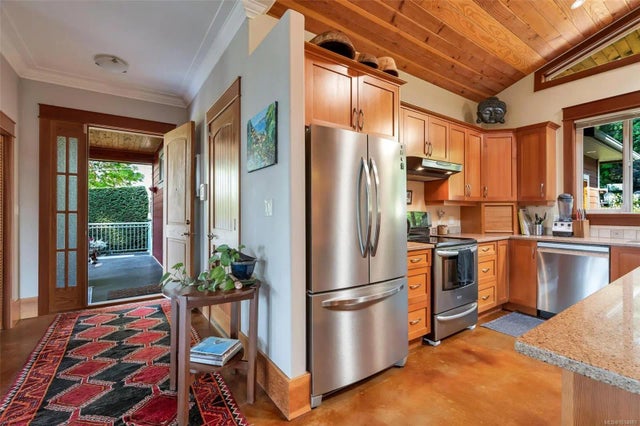 2 of 82 - 1870 Munsie Rd, Shawnigan Lake, BC