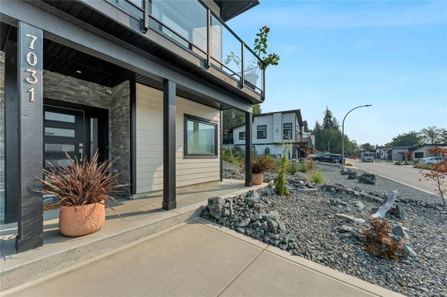 4 of 50 - 7031 Sha-elum Dr, Lake Cowichan, BC