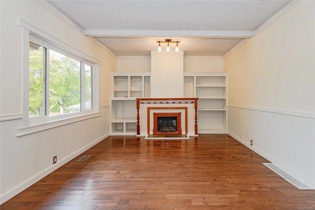 3 of 37 - 2913 Austin Ave, Saanich, BC