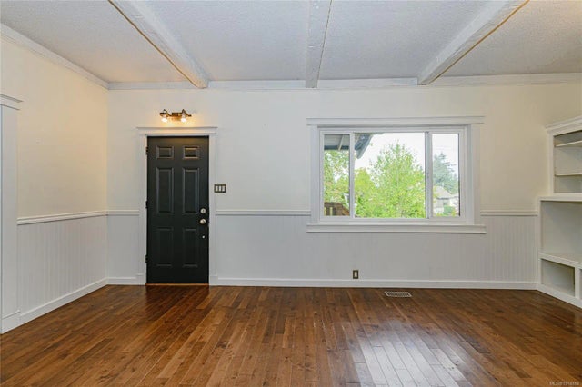 5 of 37 - 2913 Austin Ave, Saanich, BC