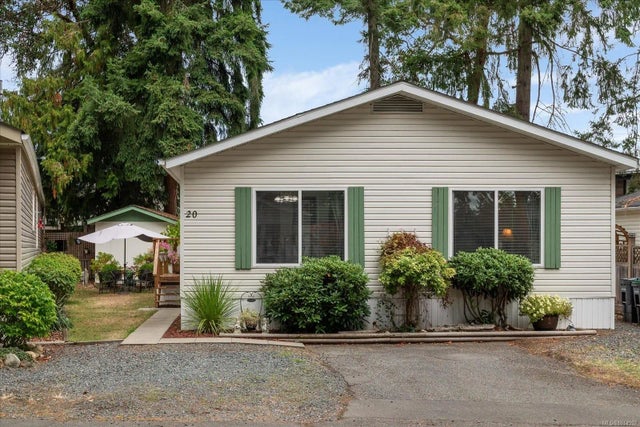 1 of 27 - 1247 Arbutus Rd 20, Parksville, BC