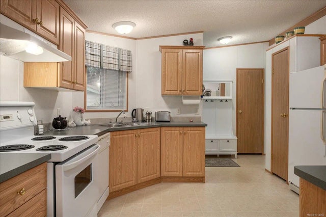 3 of 27 - 1247 Arbutus Rd 20, Parksville, BC