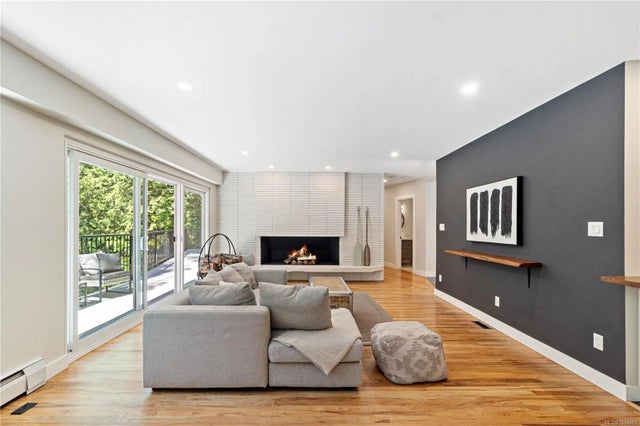 2 of 40 - 3365 Departure Bay Rd, Nanaimo, BC